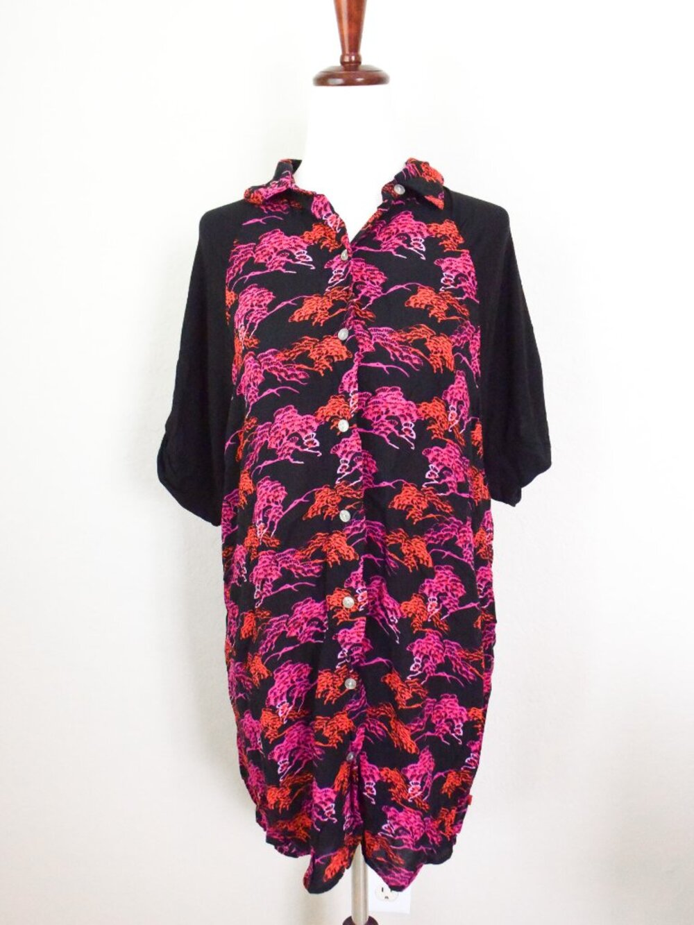 *Josie* NATORI - Long Sleeve Floral Button-Down Shirt Dress - size XS